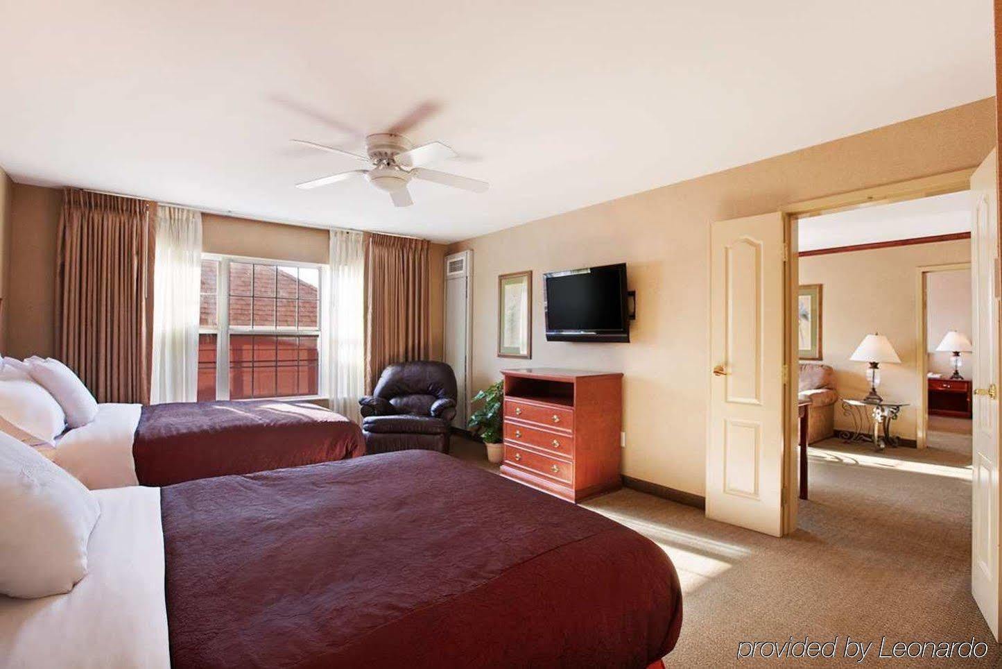 โฮมวู้ด สวีทส์ บาย ฮิลตัน ซิออกซ์ ฟอลส์ Hotel ซูฟอลส์ ภายนอก รูปภาพ